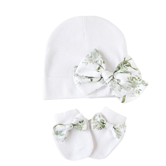 Baby Hat & Mitten Set {Green Toile}