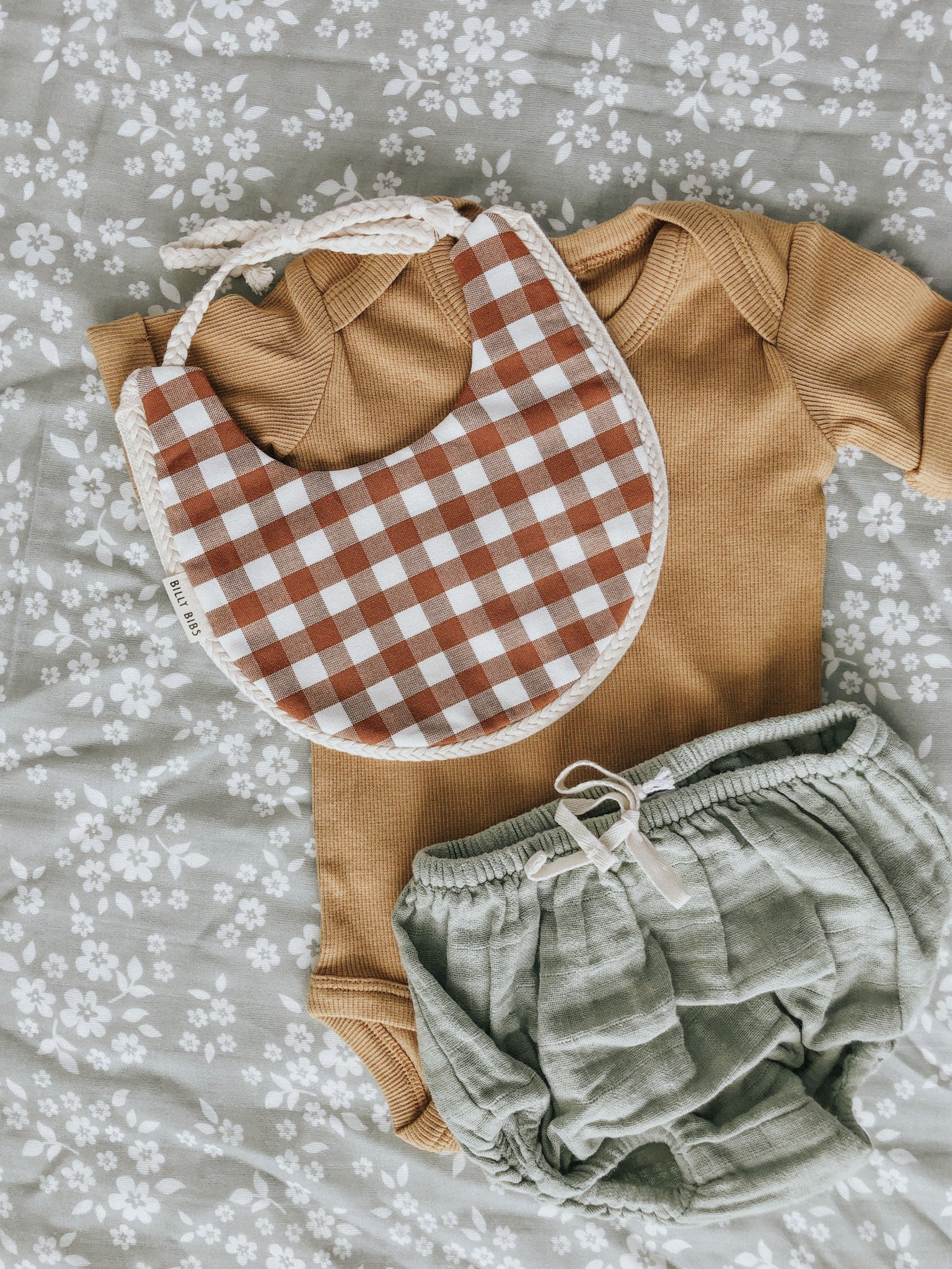 billy-bibs-baby-outfit1
